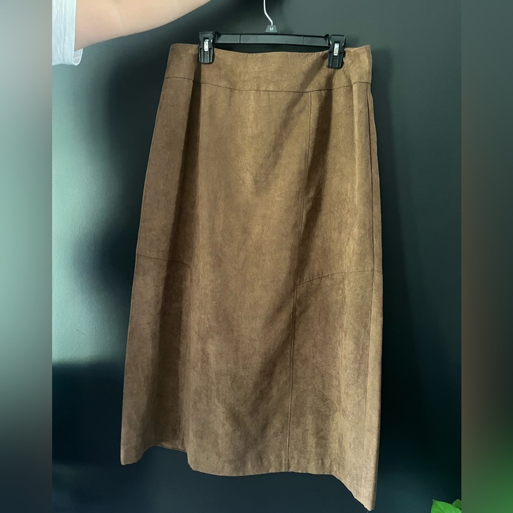 Brown skirt